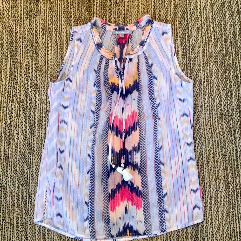 Beautiful Daniel Rainn blouse
